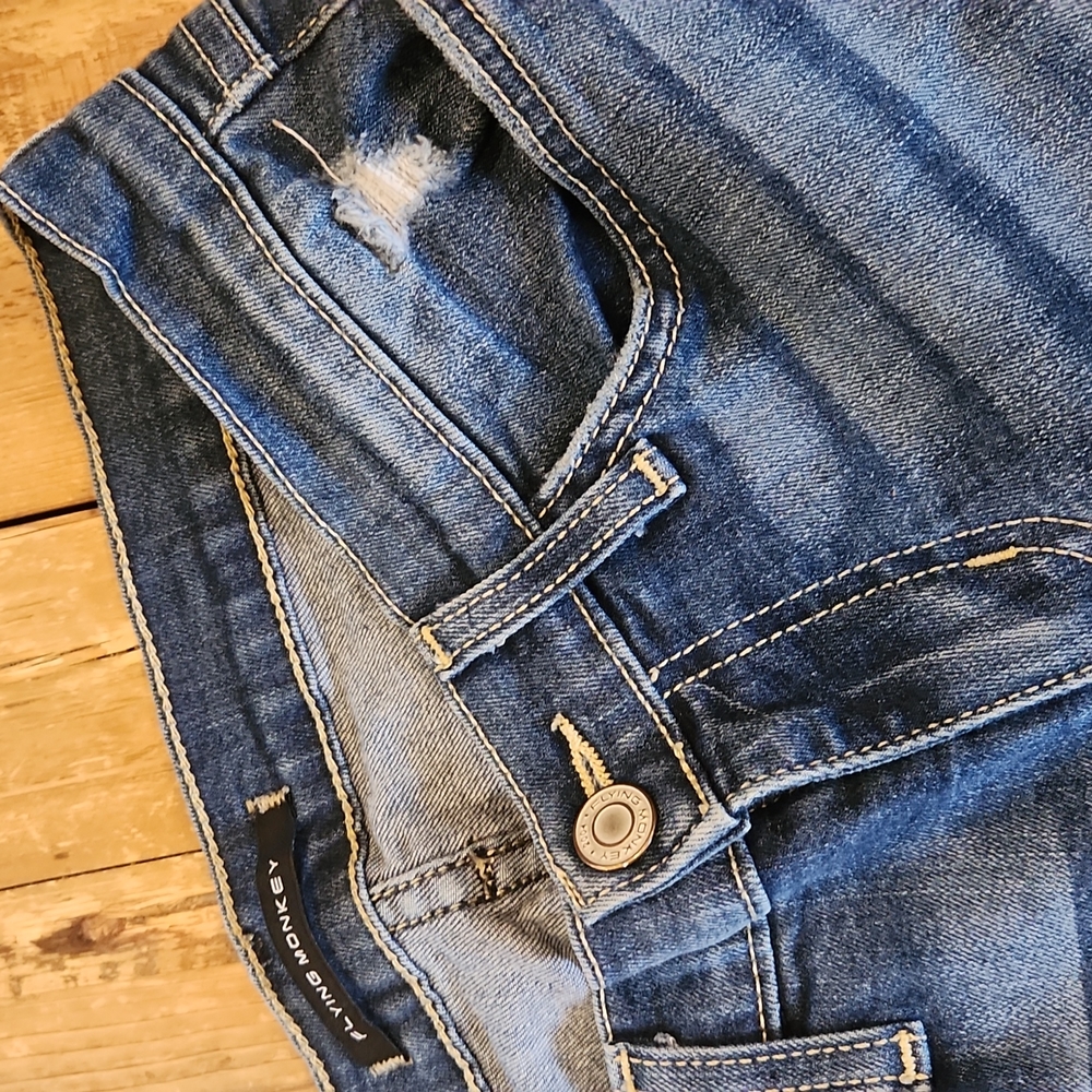 Flying Monkey Women's Medium Washed Distressed Je… - image 4